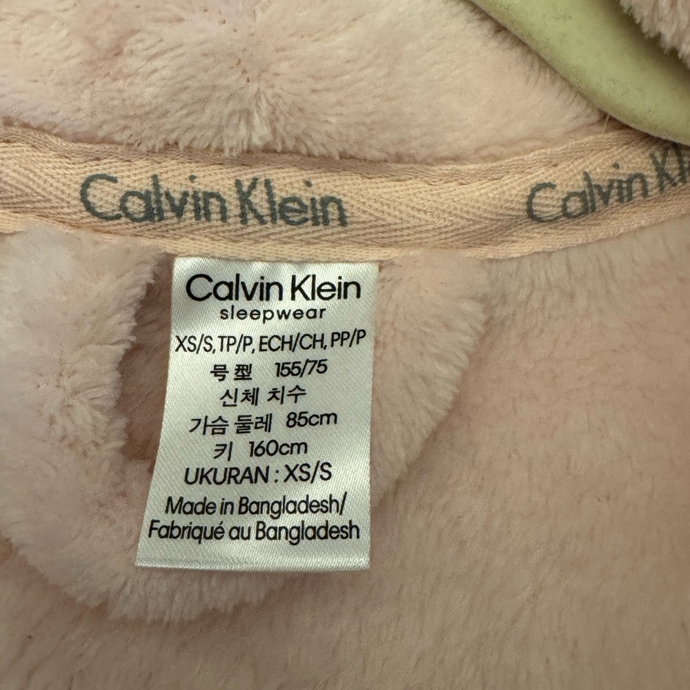 Calvin Klein Soft Blush Robe - Picture 4 of 5